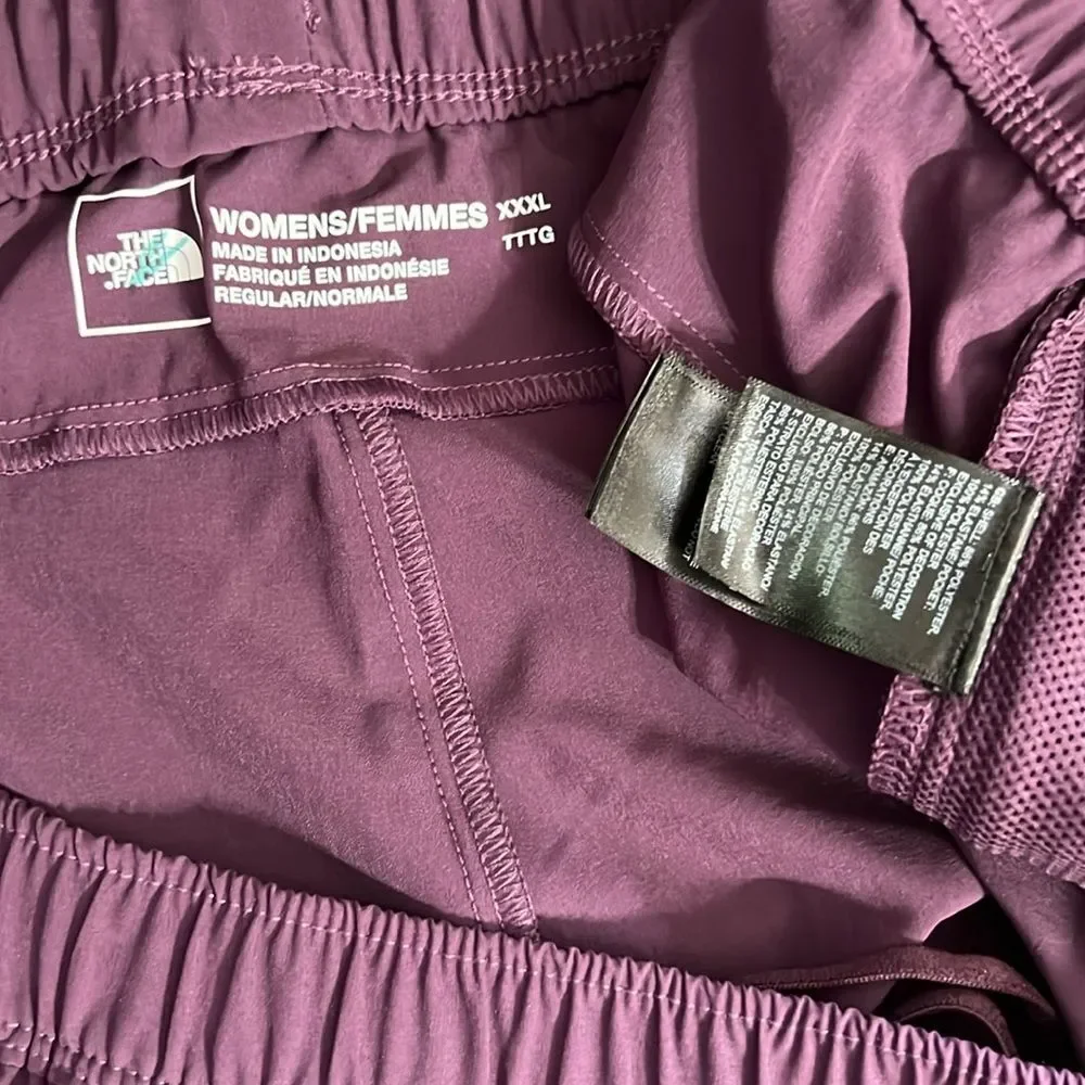 New The North Face Women’s Wander Shorts - Size 3X/Regular